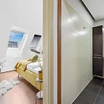 Appartamento V Centre S Vyhladom Na Hrad A Parkovanim Bratislava