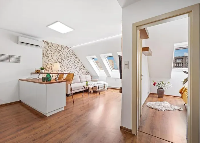 Apartment V Centre S Vyhladom Na Hrad A Parkovanim