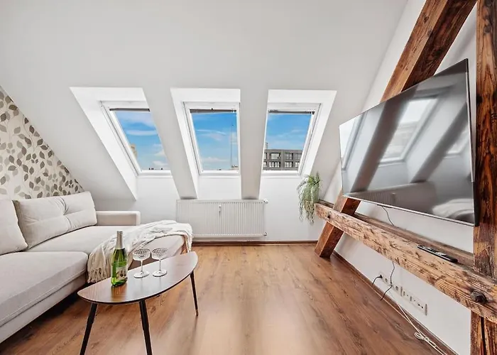 V Centre S Vyhladom Na Hrad A Parkovanim Apartment